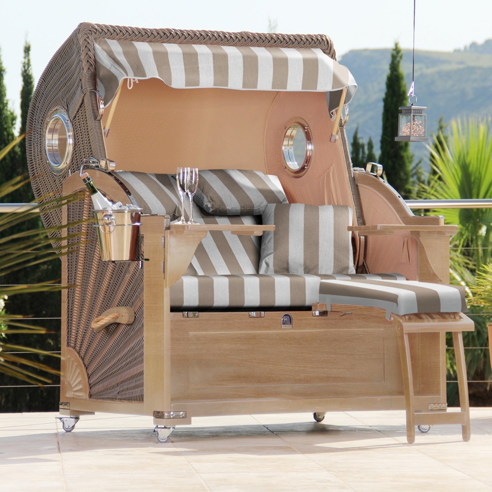 Der Eindrucksvolle Classic - Teak