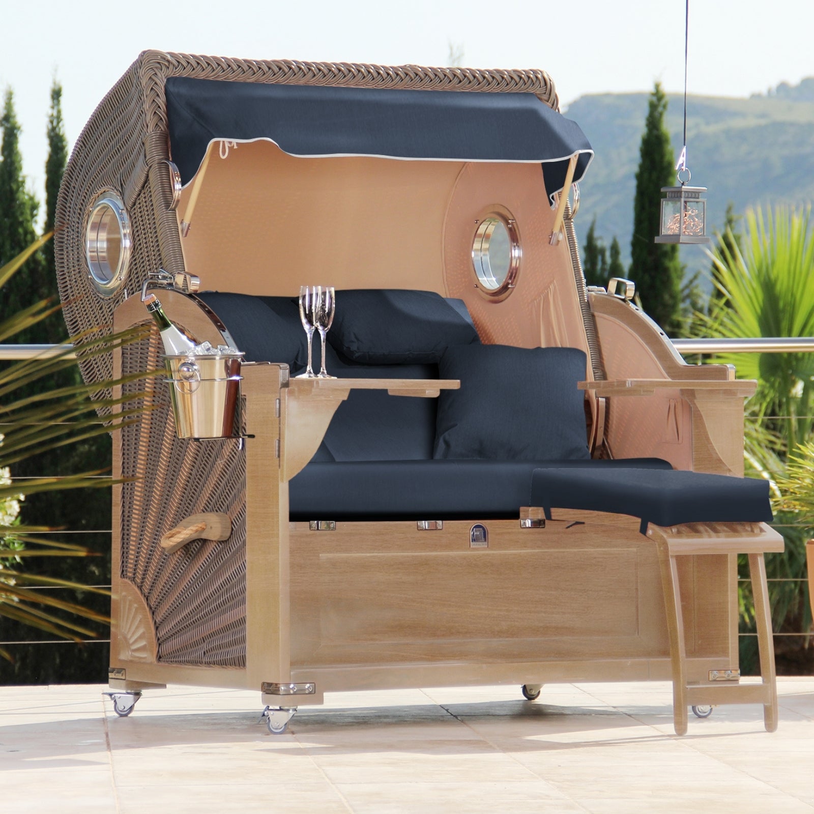 Der Eindrucksvolle Classic - Teak