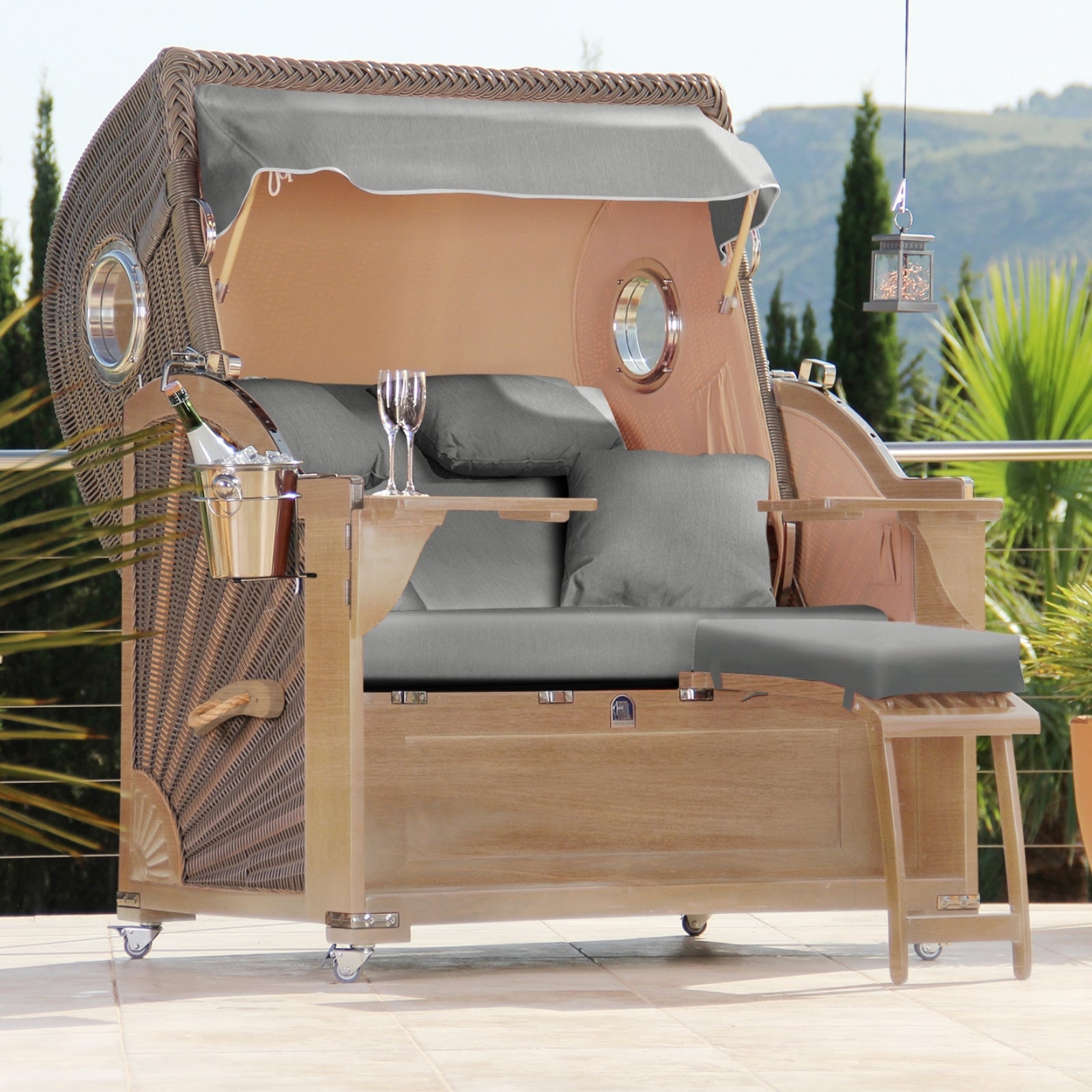 Der Eindrucksvolle Classic - Teak