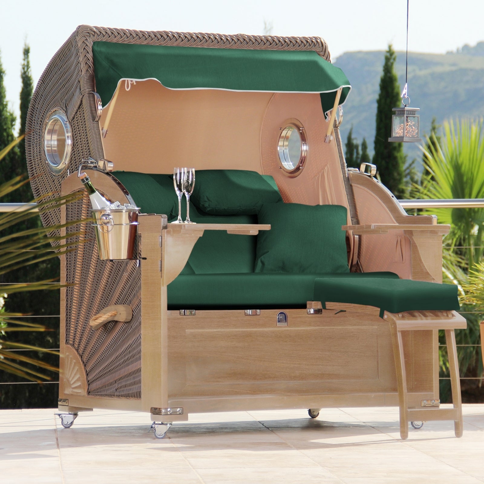 Der Eindrucksvolle Classic - Teak