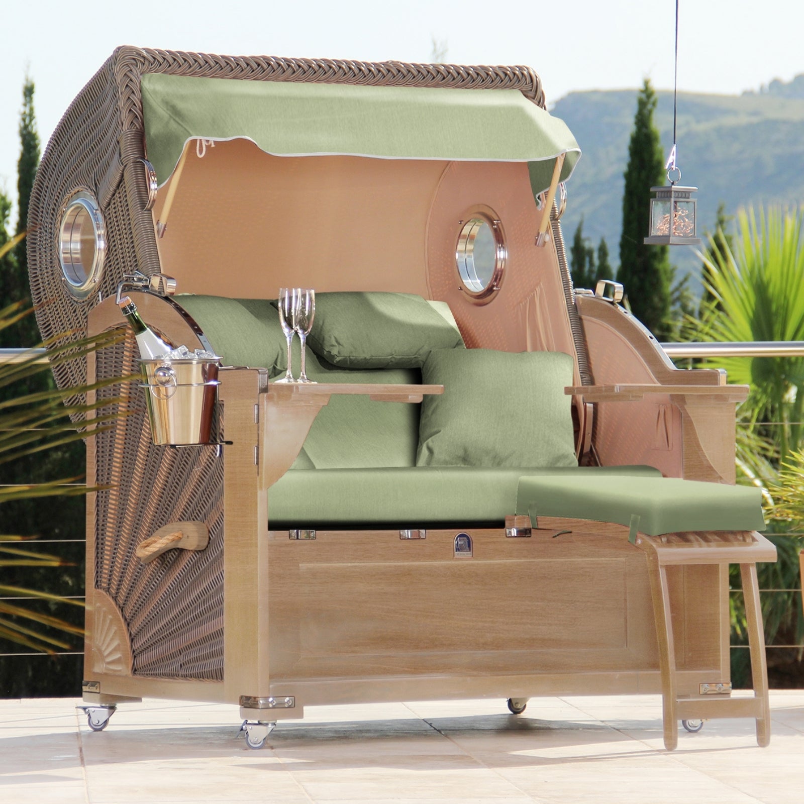 Der Eindrucksvolle Classic - Teak