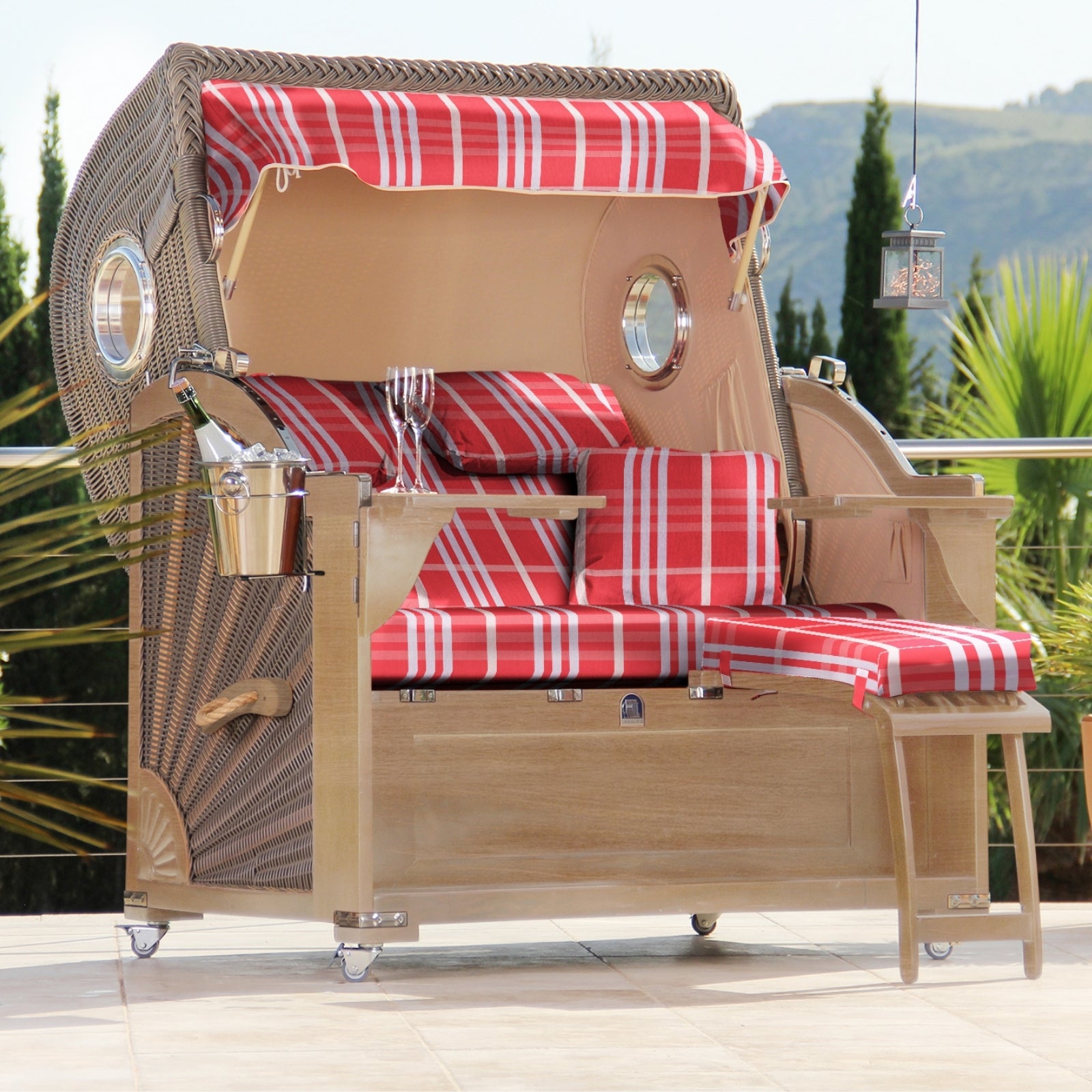 Der Eindrucksvolle Classic - Teak