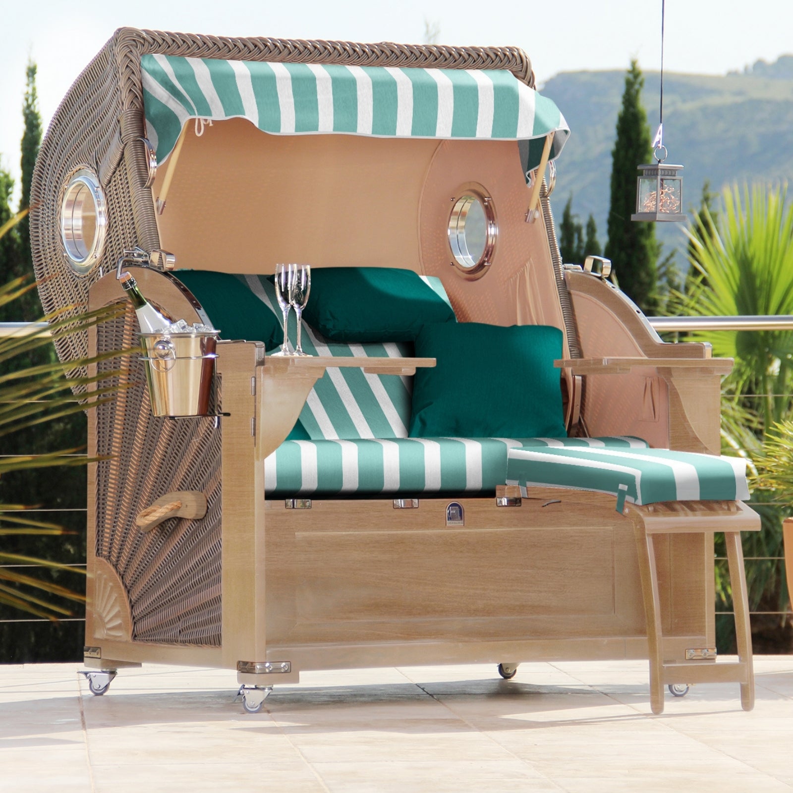 Der Eindrucksvolle Classic - Teak