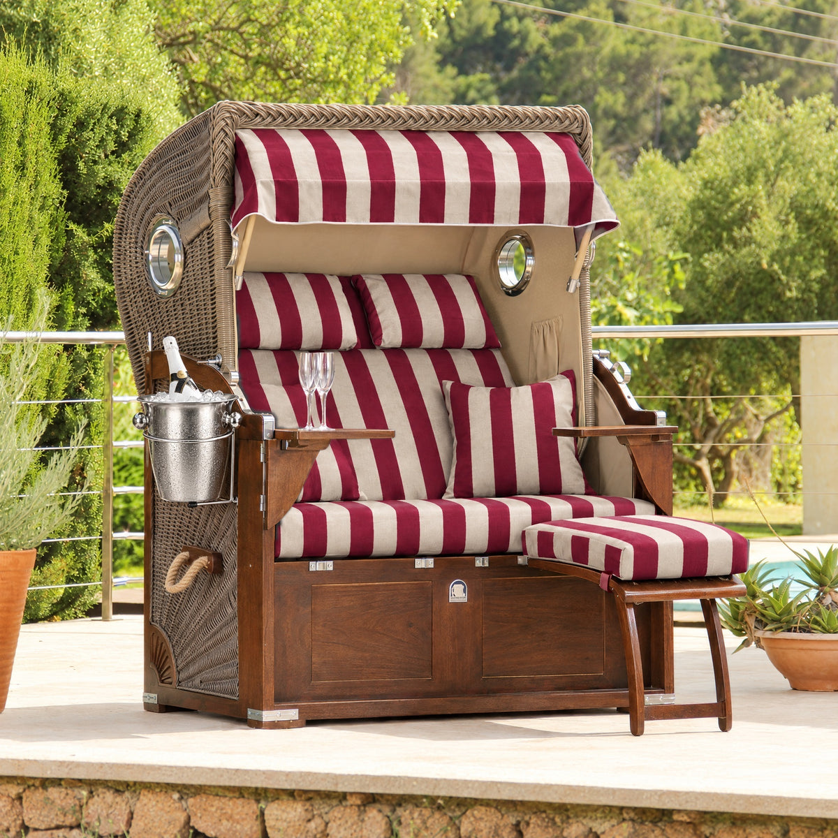 Der Ideale Mahagoni – Bezug Rot Beige Blockstreifen