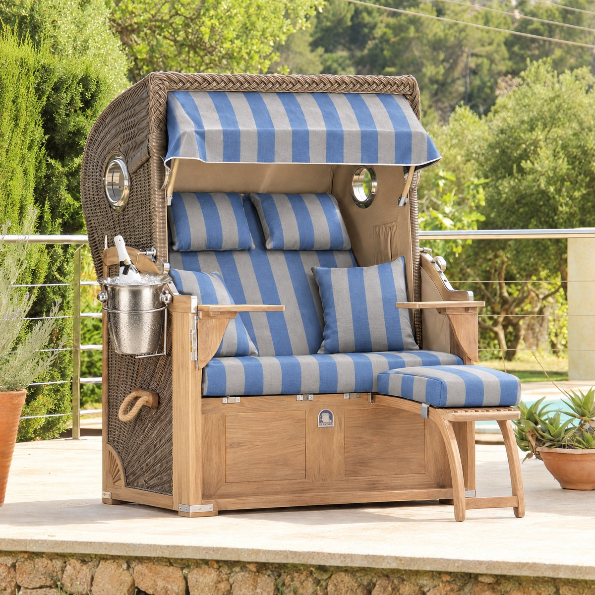 Der Ideale Teak – Bezug Hellblau Grau Blockstreifen