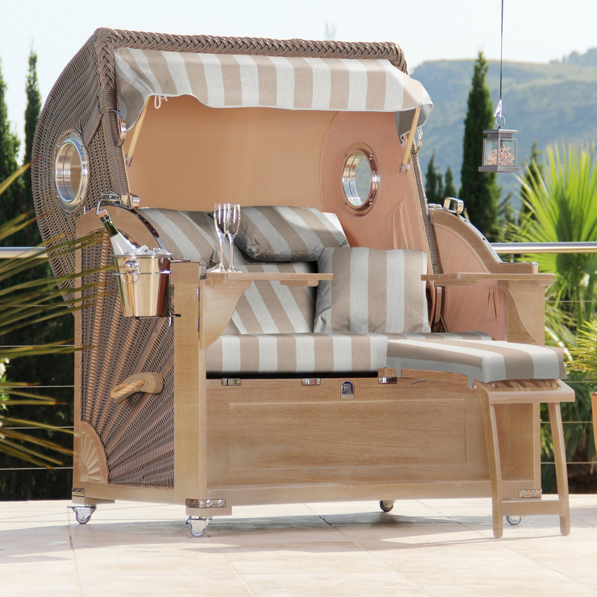 Der Eindrucksvolle Classic - Teak