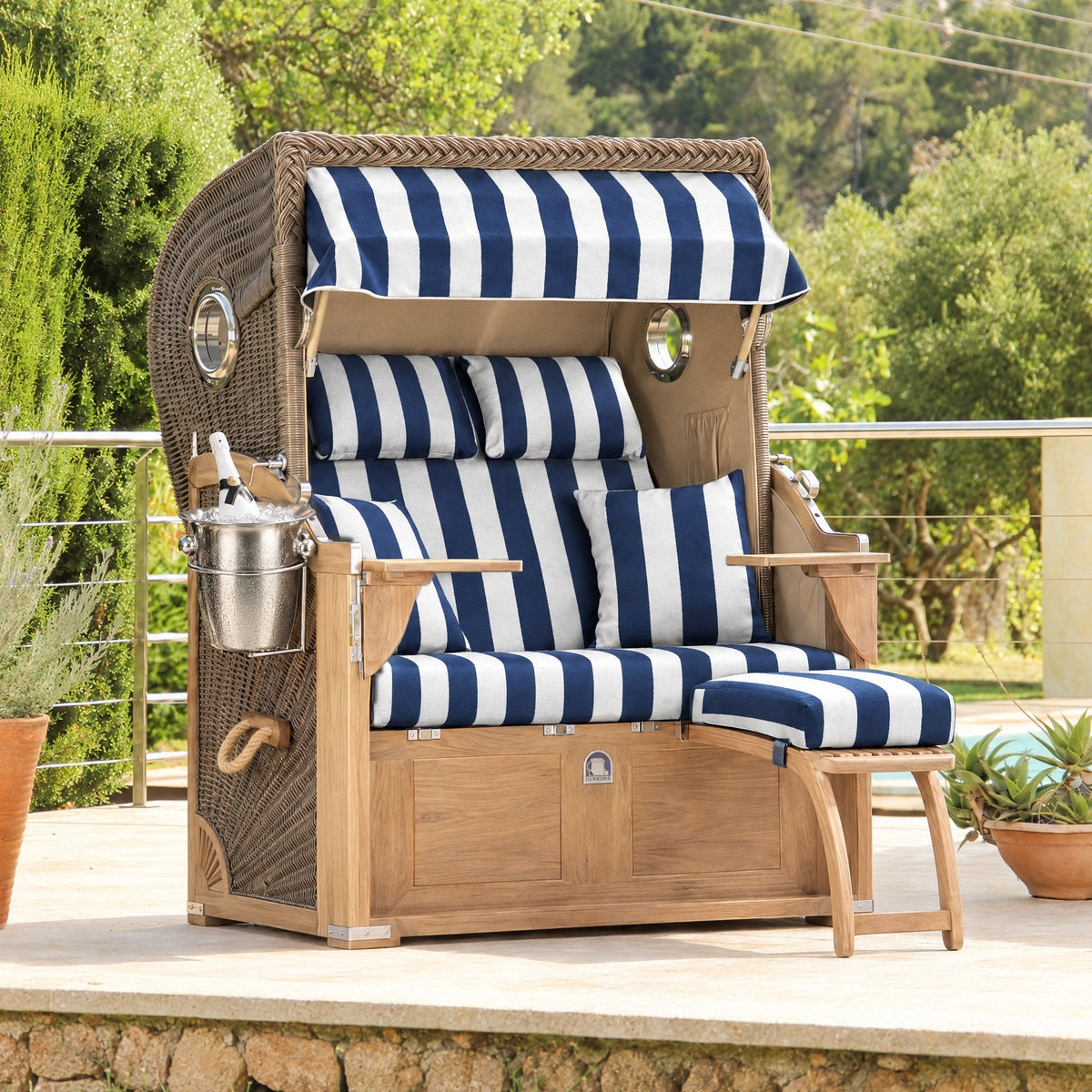 Der Ideale Teak – Bezug Blau Weiss Blockstreifen